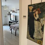 Grand F2 60mq Centre Antibes, Proche Plages, Commerces, 2 Balcons, Parking, Train, Bus, Deco Vintage, Pet Friendly Antibes