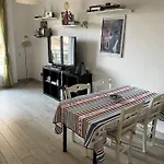 Grand F2 60mq Centre Antibes, Proche Plages, Commerces, 2 Balcons, Parking, Train, Bus, Deco Vintage, Pet Friendly Apartman *