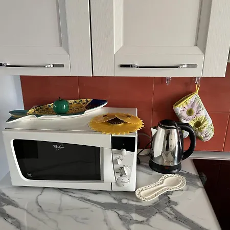 Apartman Grand F2 60mq Centre Antibes, Proche Plages, Commerces, 2 Balcons, Parking, Train, Bus, Deco Vintage, Pet Friendly Antibes