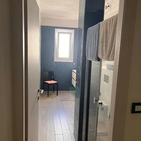 Apartament Grand F2 60mq Centre Antibes, Proche Plages, Commerces, 2 Balcons, Parking, Train, Bus, Deco Vintage, Pet Friendly Antibes
