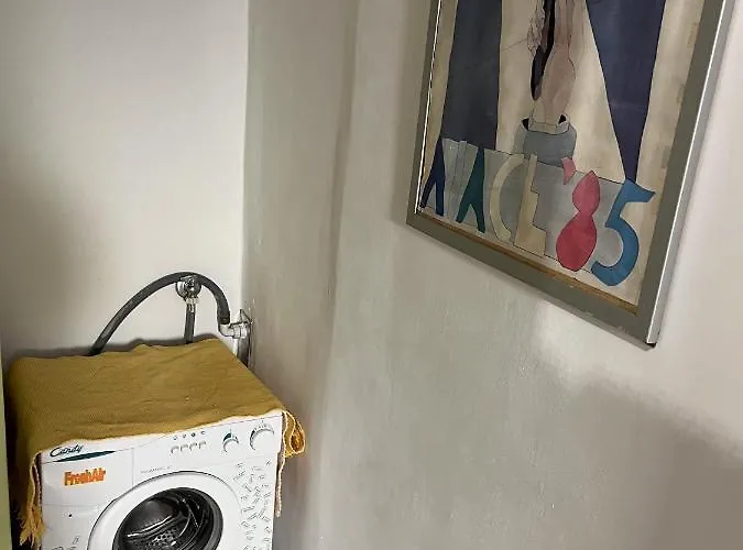 Grand F2 60mq Centre Antibes, Proche Plages, Commerces, 2 Balcons, Parking, Train, Bus, Deco Vintage, Pet Friendly Appartamento *